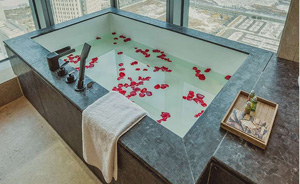 Aoluguya Hotel, Harbin 2014, drop in solid surface bathtub